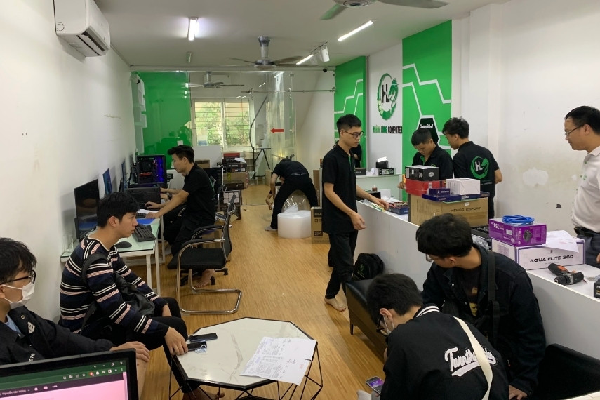 hoang-long-computer-cung-cap-nhieu-dong-ssd-hdd-chinh-hang