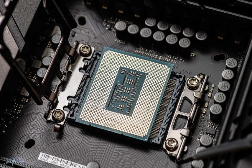 bộ nhớ cache lớn với cpu intel core i7 14700k tray