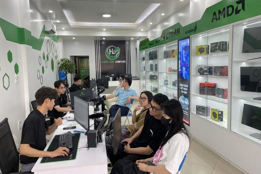  card gaming AMD RX 6600 chính hãng tại Hoàng Long Computer