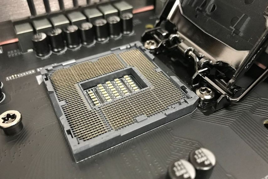 Socket Intel LGA 1200 trên mainboard