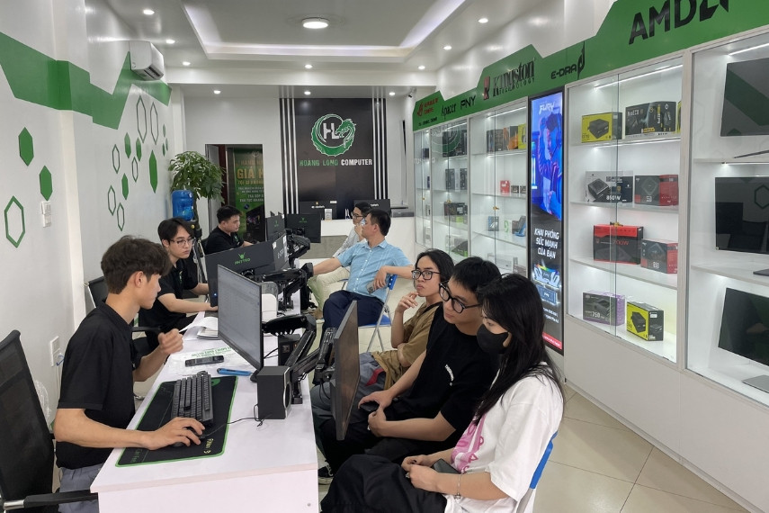 Hoàng Long Computer chuyên cung cấp đa dạng các dòng laptop cho sinh viên công nghệ thông tin