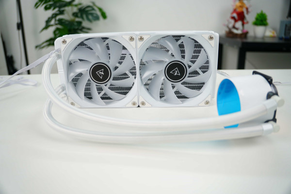 TẢN NHIỆT NƯỚC SPATAN P240 LED ARGB (2 FAN) WHITE