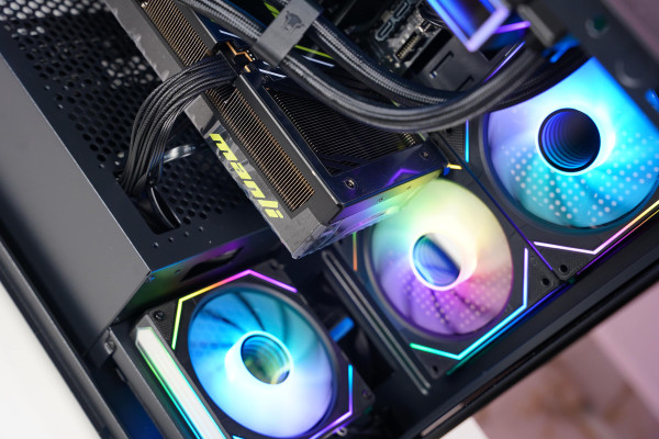 PC ĐỒ HỌA Core I5 14600KF | RAM 32G | RTX 5070 Ti 16G | NVME 512G | WIFI | Tản nước