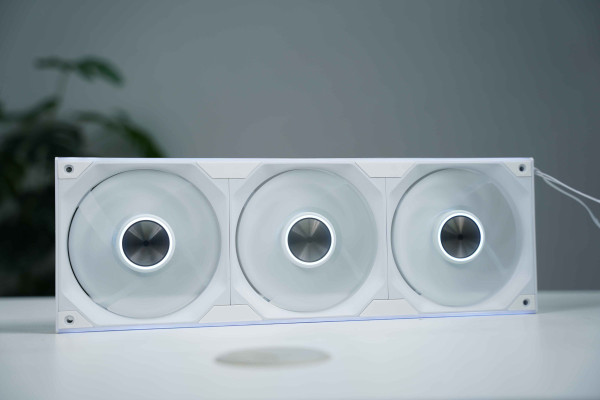 FAN LED ARGB STARLINK 360 WHITE GIÓ XUÔI (FAN LIỀN KHỐI)
