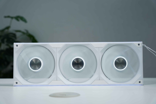 FAN LED ARGB STARLINK 360 WHITE GIÓ XUÔI (FAN LIỀN KHỐI)