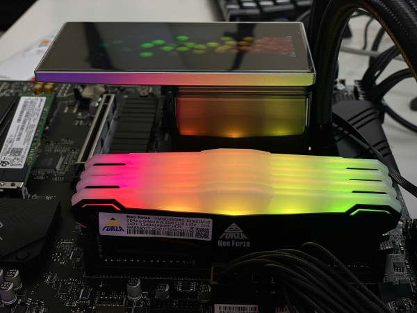 RAM NEO FORZA 8GB (1*8GB) BUS 3200MHZ DDR4 RGB TẢN