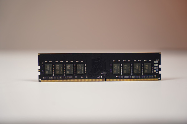 RAM JGINYUE 8GB (1X8GB) BUS 3200MHZ DDR4 BLACK KHÔNG TẢN