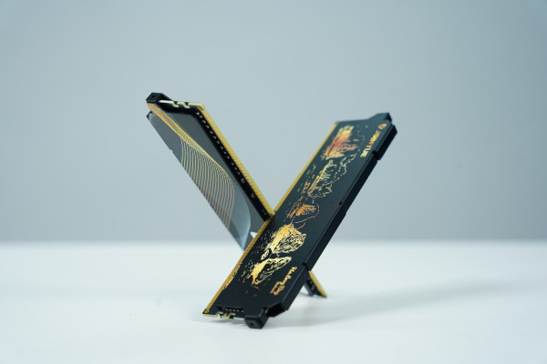 RAM JGINYUE MOYING 16GB (1X16GB) BUS 3200 DDR4 BLACK TẢN