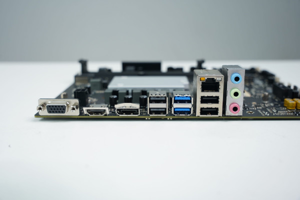 COMBO MAIN SINGPC I3-1215U (INTEL CORE I3-1215U/ 2 KHE RAM/ ATX/ DDR4)